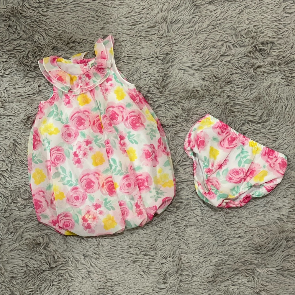 Pre-Owned Little Me Bubble Floral Dress w/Diaper Cover (Size: 24 Months)